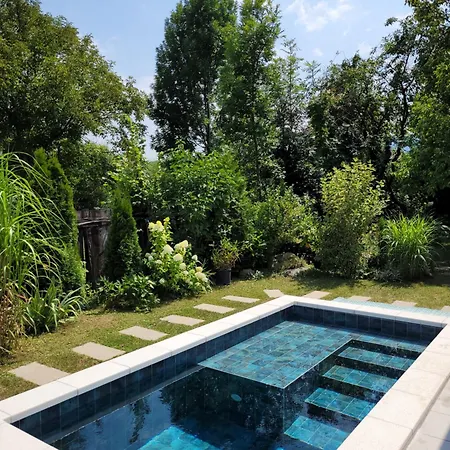 Kisbagoly Vendeghaz Holiday home Parad